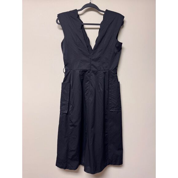 TRACY REESE Scalloped Neckline Double V Sleeveless Dress, Black, Sz 6 - Picture 7 of 13